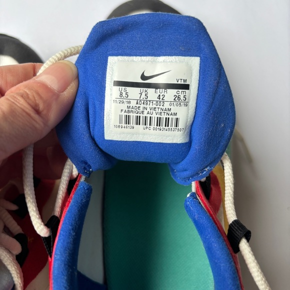 Nike Air Max React 270 Sneakers, size 8.5 - Picture 9 of 14